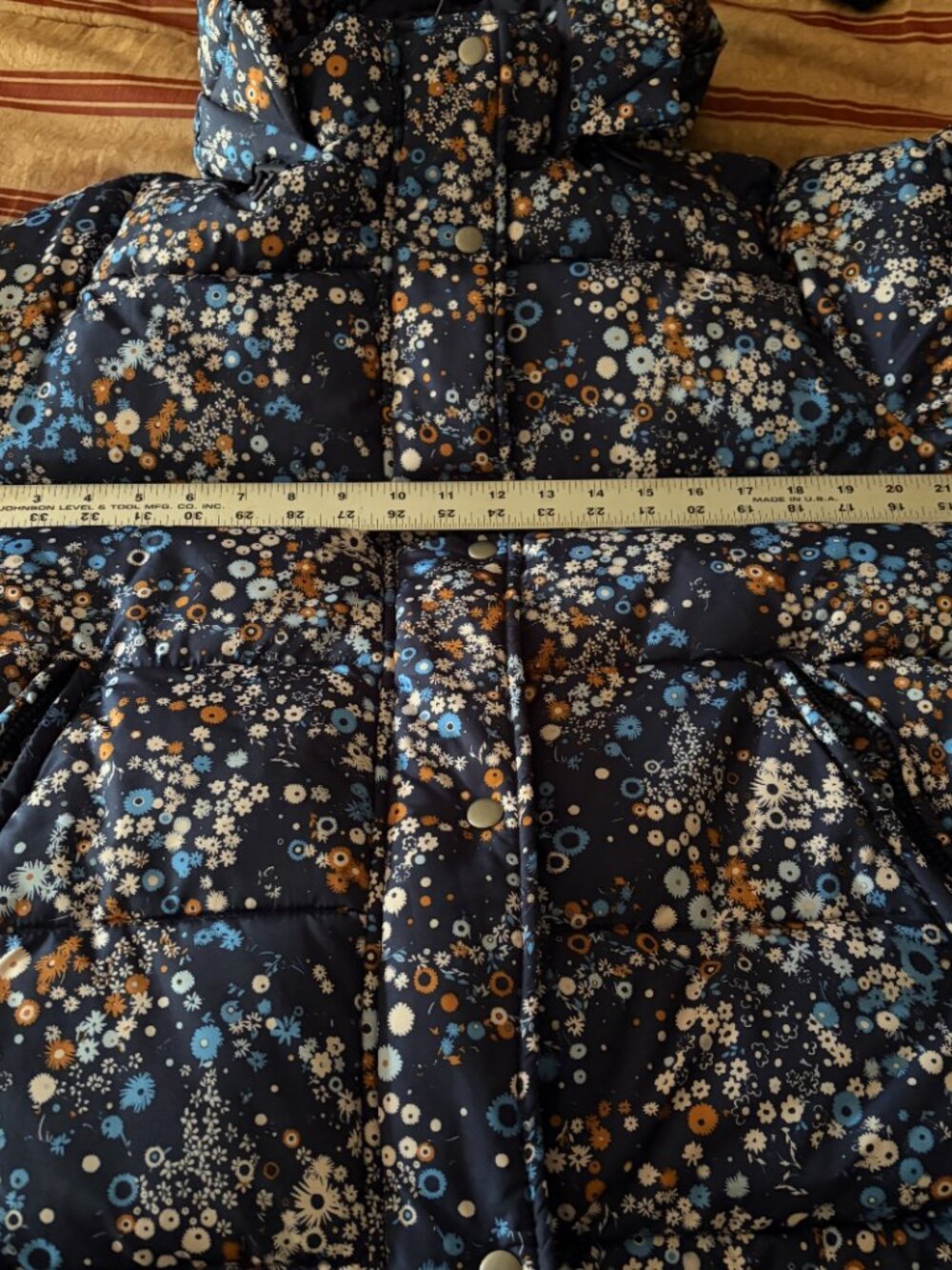 Gap Floral Upcycled Primaloft Midweight Puffer Size Large Blue Hooded - Picture 3 of 10